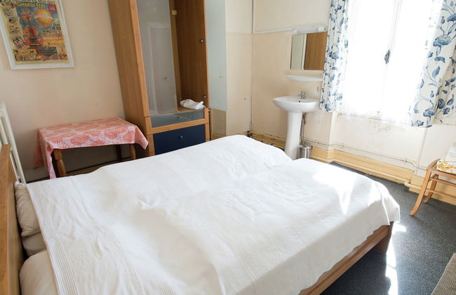 Unique Holiday Home in Saint-honore-les-bains With Garden - Foto 5