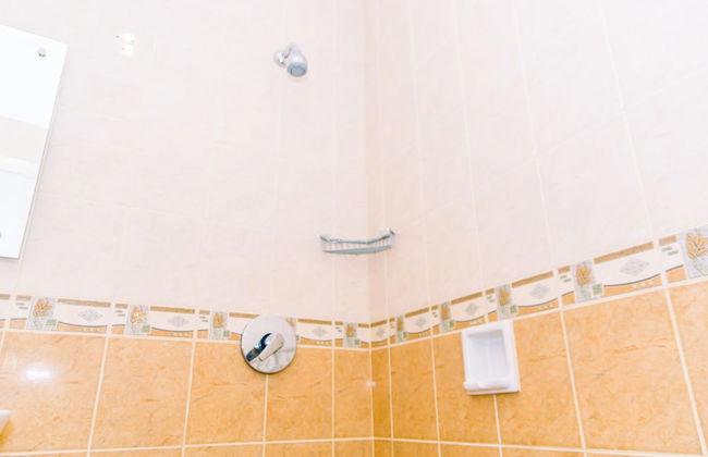 Elegant And Spacious 2Br At Frenchwalk Apartment Near Moi - Foto 10