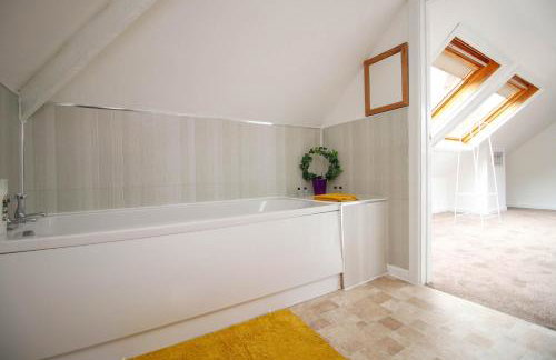 The Lockett Wonderful Large Bungalow Plympton, Plymouth Free Parking By STAE-Homes - Foto 20