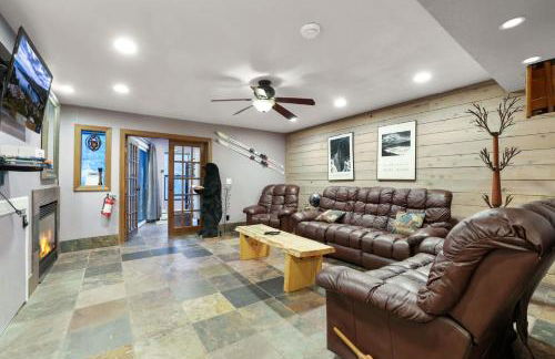 Ski In, Ski Out! 3 BDR Steps From Stagecoach Lift - Photo 49