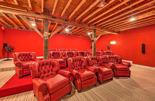 Luxe Barndominium with Home Gym, Theater, and More! - Foto 31