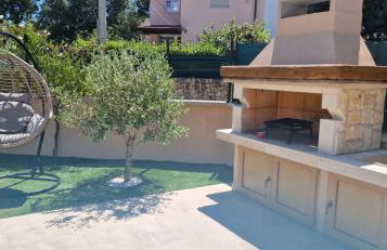 Villa Lukas&Ana s bazenom,dječjim igralištem - Photo 57