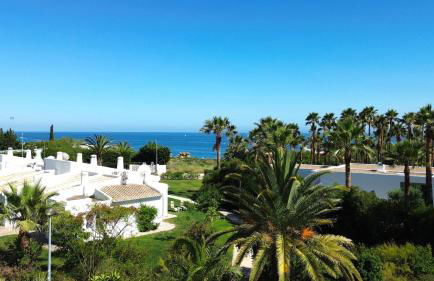 Ocean Vista Retreat with Beach & Pool Access by Drago Rentals - Foto 17