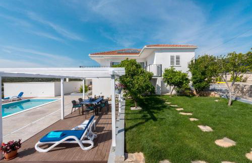 LUXURY VILLA ŠENTADA - Photo 14