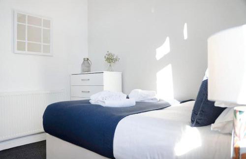 NEW! 2BR in West Terrace, Sleeps 4 - Photo 8