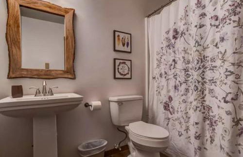 Cozy Cottage Rental with Small Private Pond in Canadensis, Pennsylvania - Foto 11