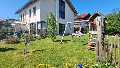 Villa Herzland Allgäu mit großem Garten und gemütlichem Kaminfeuer inklusive KÖNIGSCARD, Skipass, Bergbahn, Therme inkl - Foto 2