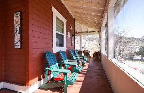 Oasis Cottage- Waterfront experience without the expensive fee! - Foto 5