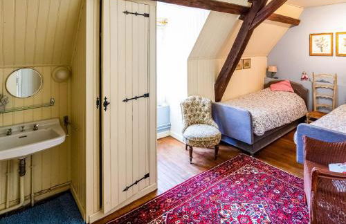 Beautiful Castle in Le Veurdre with Private Pool - Foto 26