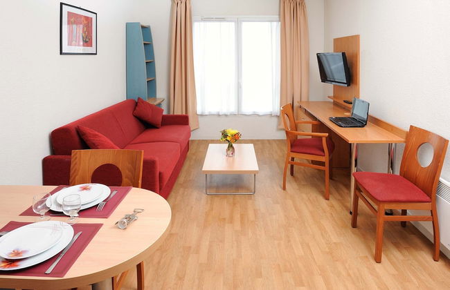 Séjours & Affaires Reims Clairmarais - Foto 32