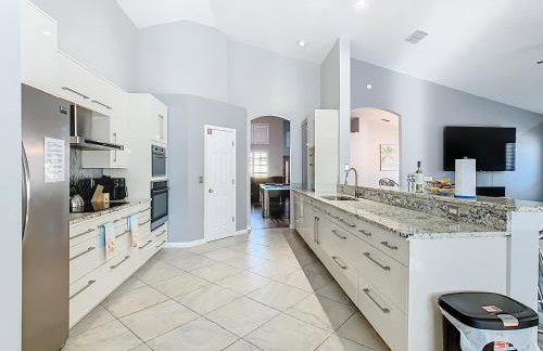 Pool home near Disney w themed rooms - Foto 36