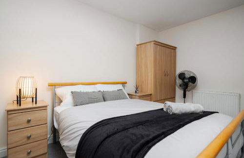 Brimmond Homes - nr to Univ, Hospitals, o2 Apollo, PLAB & 7 mins to City Centre - Stylish, Modern & Secure 2 Bed, 2 Bath Apt with Allocated Free Parking - Foto 38