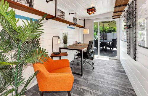 Huntington Beach, AC, Pool, Hot Tub, Detached Office, Close to Beach, Outside Entertaining Area - Photo 14