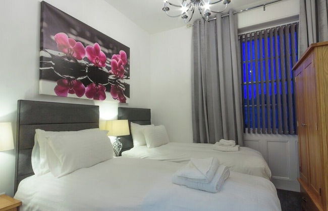 The Crescent by Pureserviced - Foto 80