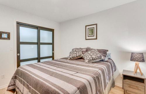 Crestline Home with Deck Less Than 2 Mi to Lake Gregory! - Foto 14