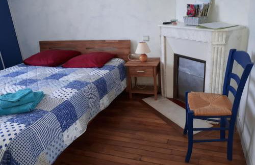 Logement indépendant dans cité médiévale - Foto 5