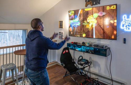 Luxurious Poconos Retreat - Hot Tub, Sauna, Games - Foto 41