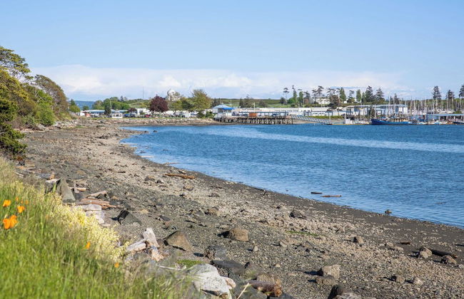 The Little Pink House by Avantstay Water Views - Foto 20