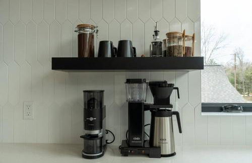 Michigan Mod Walk to Downtown - Foto 17