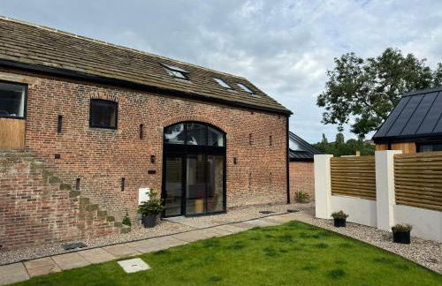 Threshing Barn- Modern 5 Bed, 10 person, Barn Conversion in a Rural Location with Great Access - Foto 40