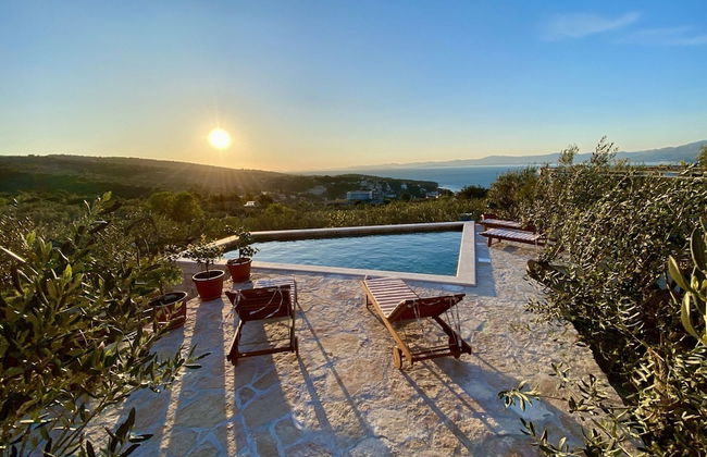 Villa Roza - One Bedroom With Swimming Pool - Photo 21