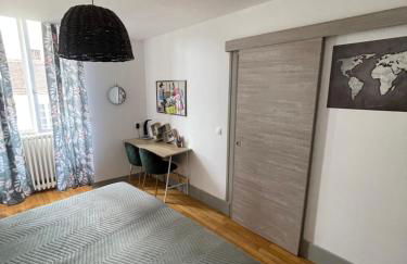 Liberté et Confort, appartement entier, moderne avec 2 chambres et cuisine équipée au coeur de Semur - Foto 46