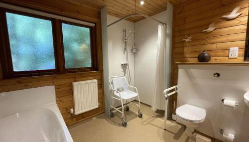 Gadwall Lodge with Hot-tub - Foto 5, Shower