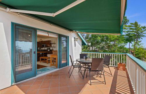 Blue Ocean View Retreat - Minutes to Beach - Photo 11