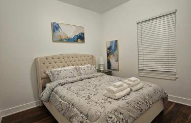 Charming 3 Bedroom house near Downtown IN - Photo 13