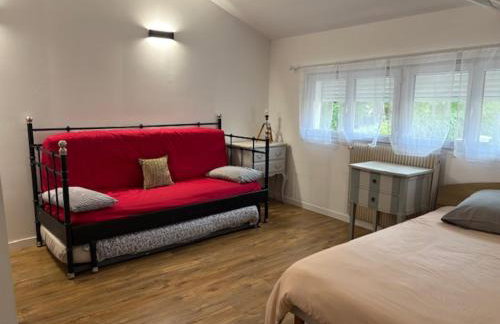 Paris Eiffel Tower et Disney apartments, parkings gratuits et sécurisés, 10 minutes métro to Paris - Foto 31