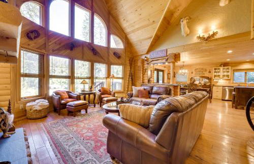 Spacious Packwood Cabin with Hot Tub - Near River - Foto 4