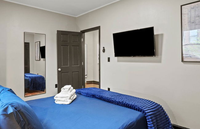 Spacious Sunny Shaw 1BR 1BA Apartment - Photo 13