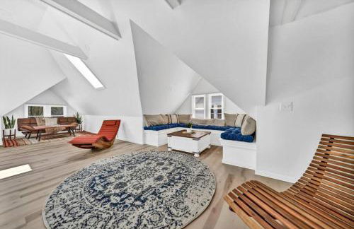 Cool Urban Stay Downtown Loft - Photo 47