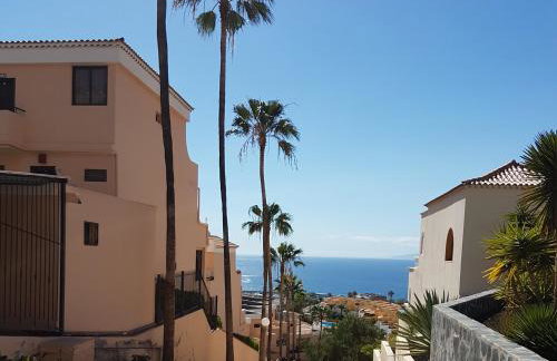 Views, international channels, A-C, pool, bar - Foto 36