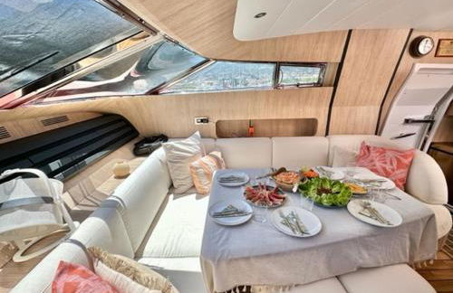 MotorYacht 21 avec équipage - Photo 48