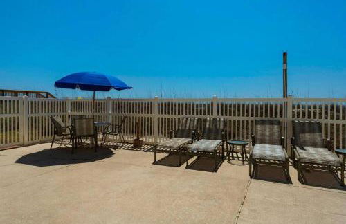 Seafarer, Gulf Front Condo, Right on the Beach - Photo 28