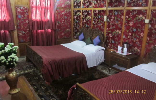 Zaffer Group of Houseboats - Foto 4