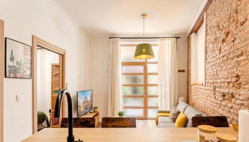 Modern 1 Bedroom Apt in Historic Center • Ground F - Foto 2