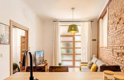 Modern 1 Bedroom Apt in Historic Center • Ground F - Foto 2