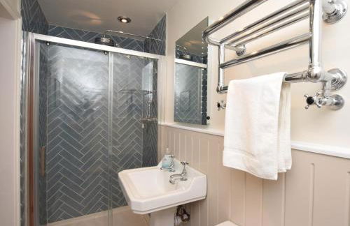 8 Bed in Rugeley oc-79321 - Photo 23