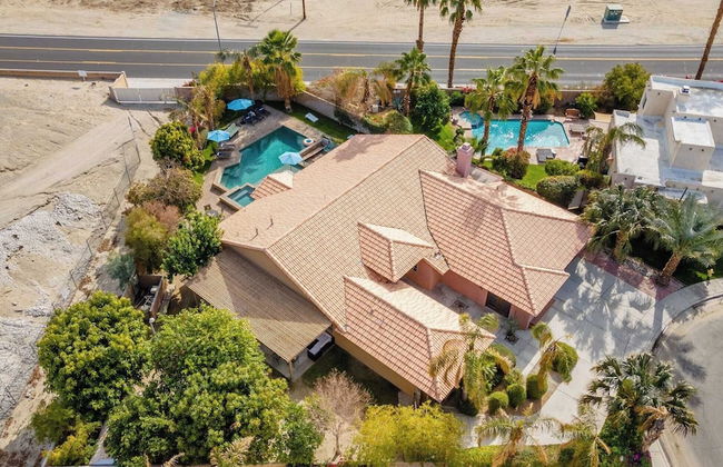 Larrea by Avantstay Luxurious Oasis w/ Pool & Hot Tub! - Foto 52