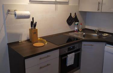 Cozy Jelsa apartment in the shade of the pines. - Foto 13