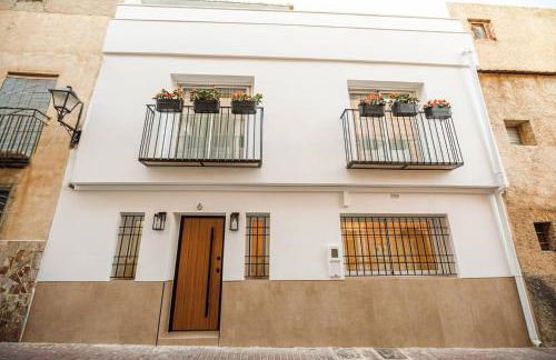 Casa Maruja Boutique con Gran Terraza junto al Balneario - Foto 5