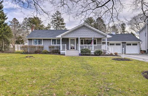 Mattituck Home with Fireplaces - Near Wineries - Foto 3