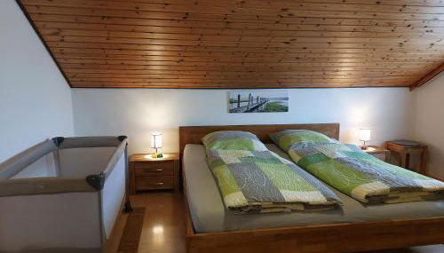 Moderne Ferienwohnung - neu renoviert - ruhige Lage - Foto 2