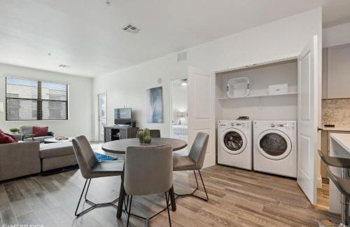 PURE SUITES 2 BED DOWNTOWN PHOENIX POOL GYM - Foto 8