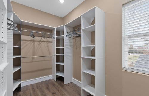 Bright Urban Comfort | JZ Vacation Rentals - Foto 67