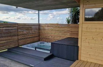 Vila Vicente Jacuzzi, Sauna and Parking - Photo 43