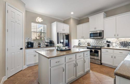 3 BD Townhome w Rooftop Terrace w Free Parking - Foto 10