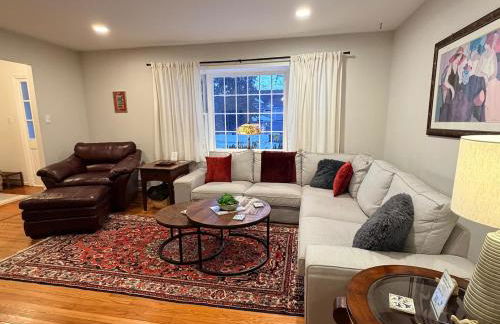 4BR Family Retreat Near Annapolis w Large Yard - Foto 6